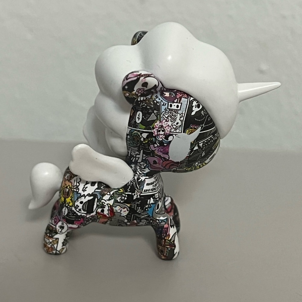 Tokidoki Unicorno Manga Mania Series White Snow